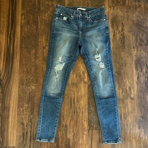 Levi's Distressed Skinny Jeans in Blue